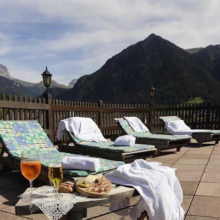 Alpine Touring Hotel-Petfriendly Pozza di Fassa Extérieur photo
